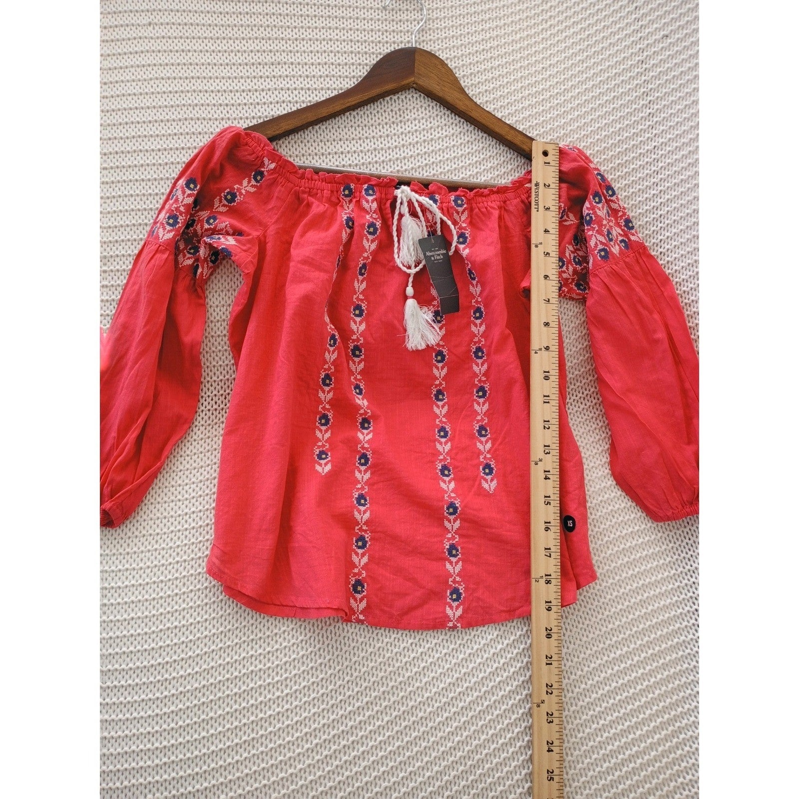 Abercrombie & Fitch NWT 100% Cotton Red Embroidered Peasant Top S Boho