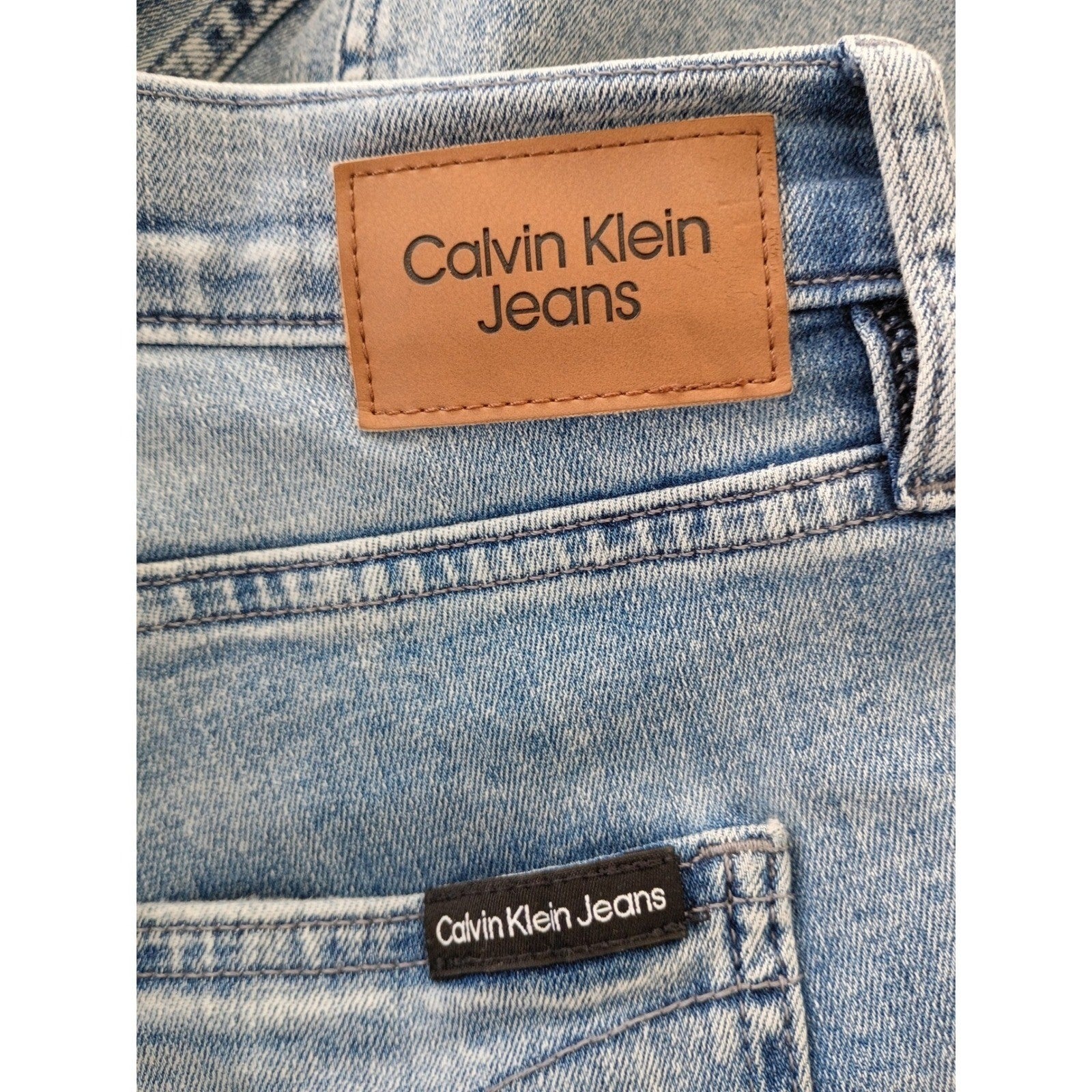 Calvin Klein Distressed Straight Leg Jeans Blue Frayed Hem 28/6x27 NWOT