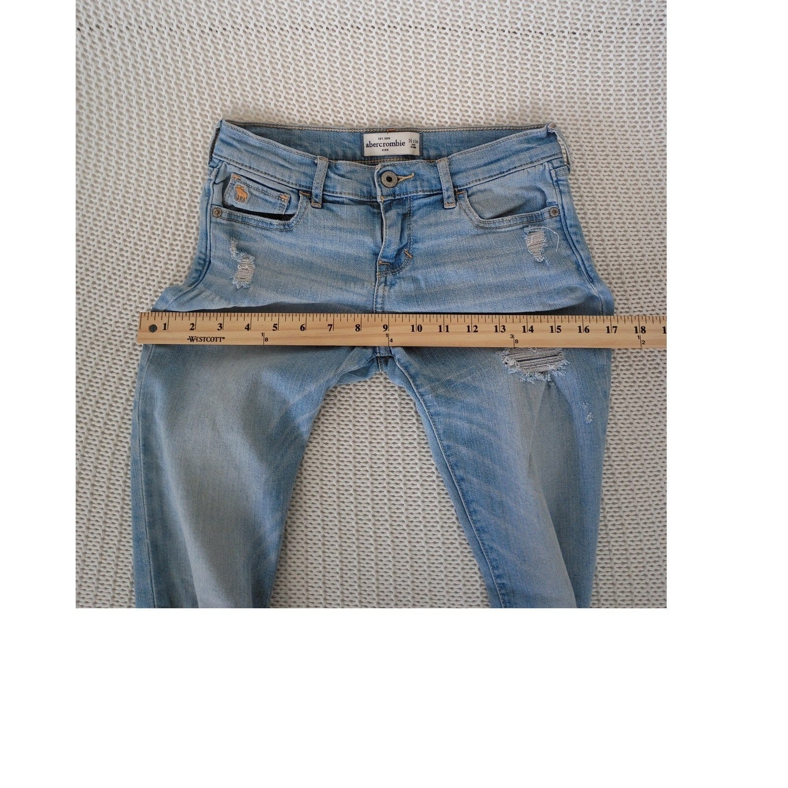 Abercrombie Light Wash Ripped Slim Jeans Youth 16 Fits Women W25x29