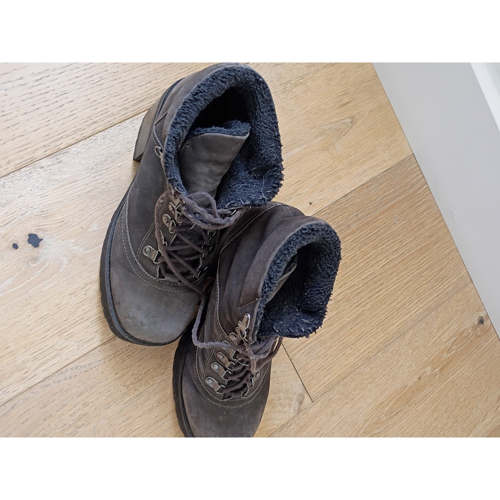 Grey Nubuck Leather Faux Fur Lined Lace Up Hiking Ankle Boots Block Heel 8.5M