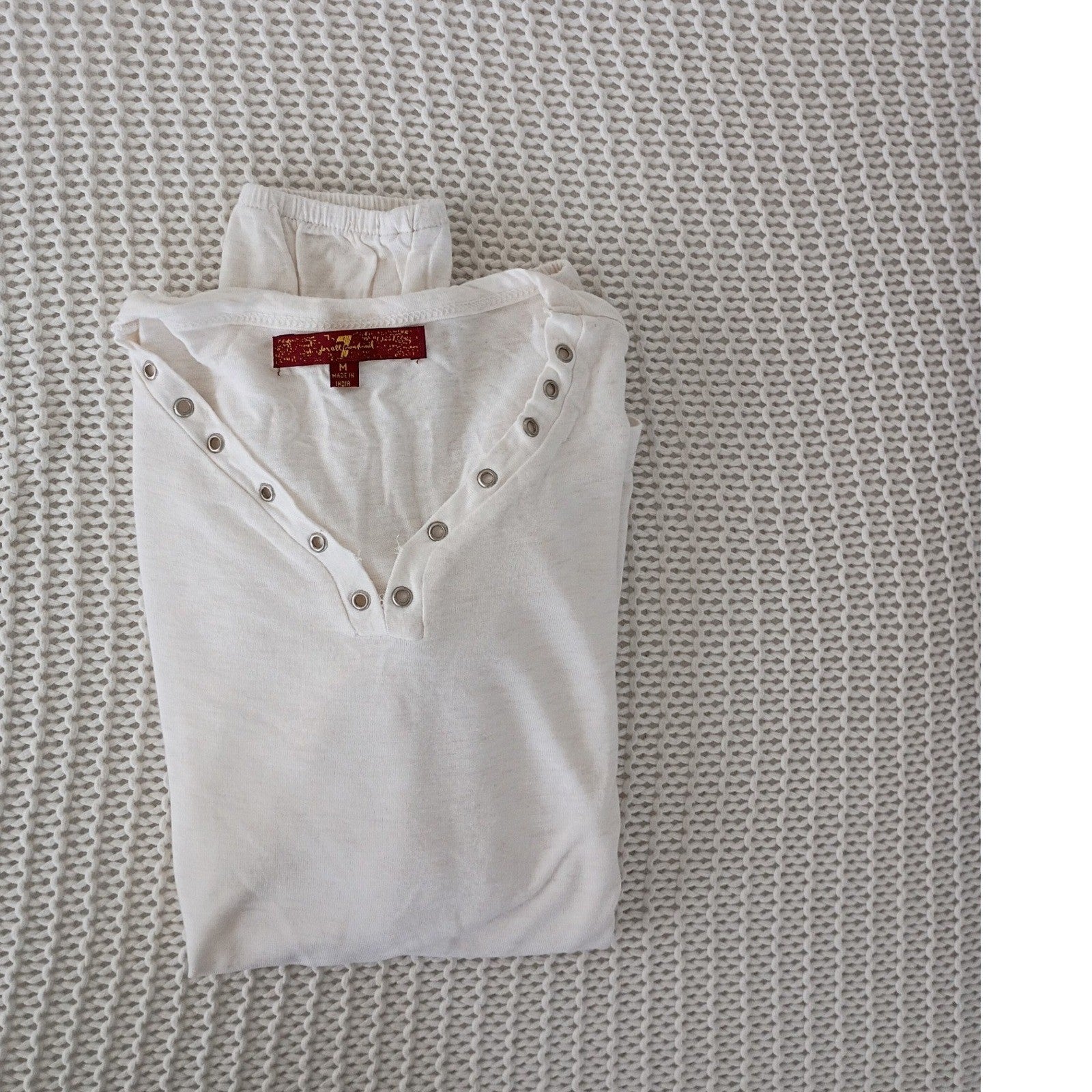 7 For All Mankind White Eyelet Grommet Top V Neck Long Sleeve Boho Blouse M