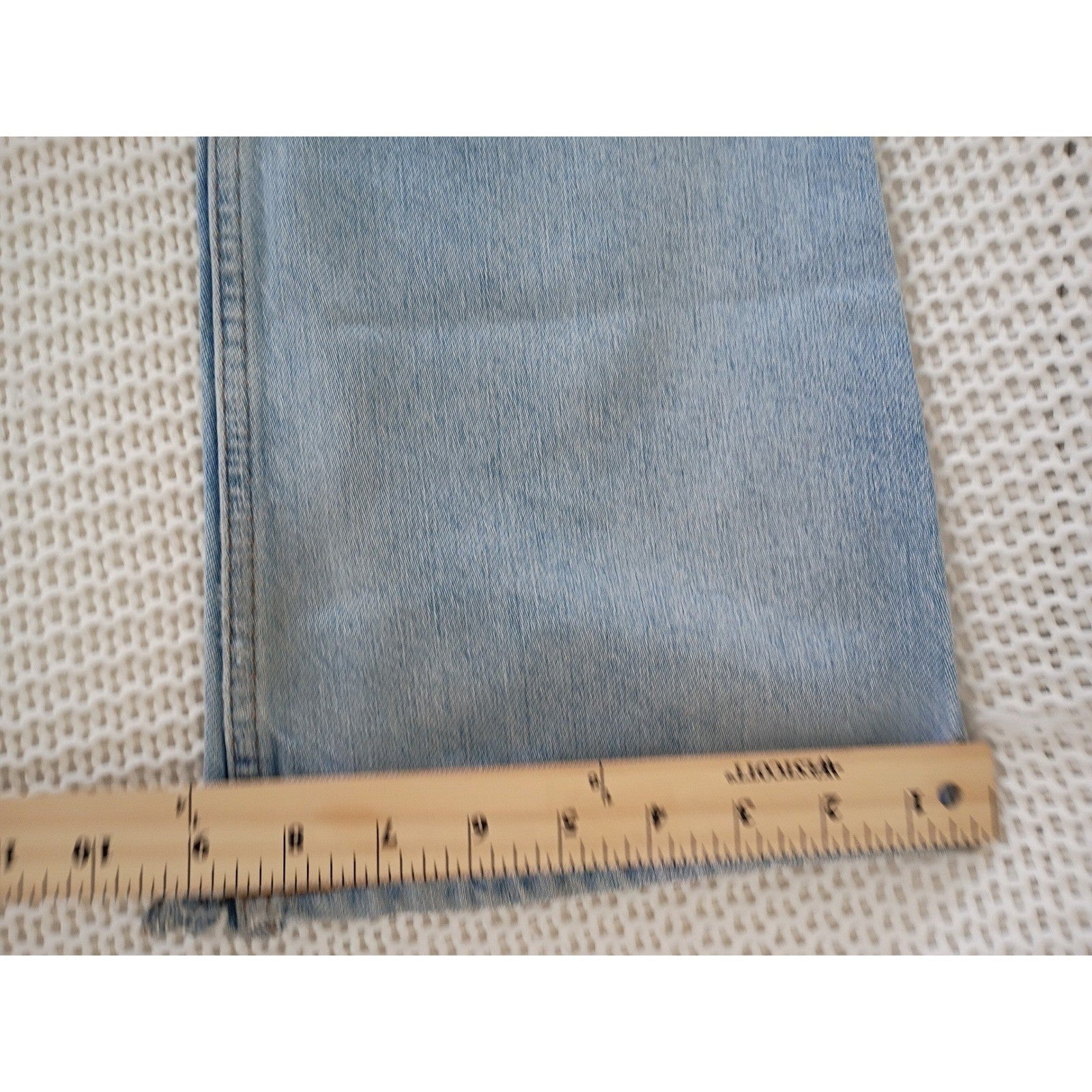 Subdued Light Blue Straight Leg Jeans High Rise Denim Size 2 W 26 x 32