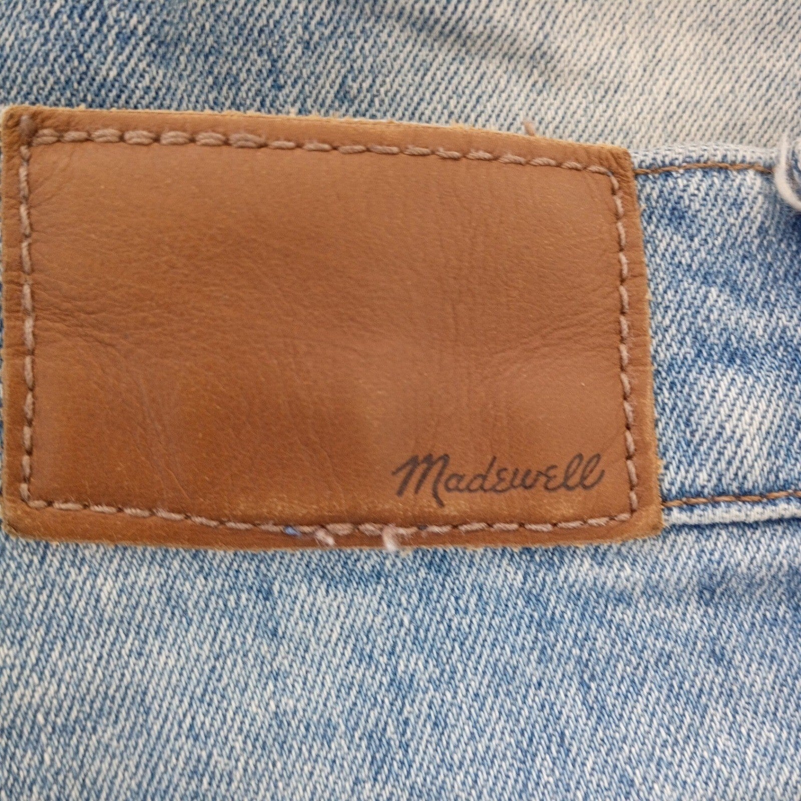 Madewell The Perfect Vintage Jeans Light Wash Distressed Frayed Hem 23x27 NWOT